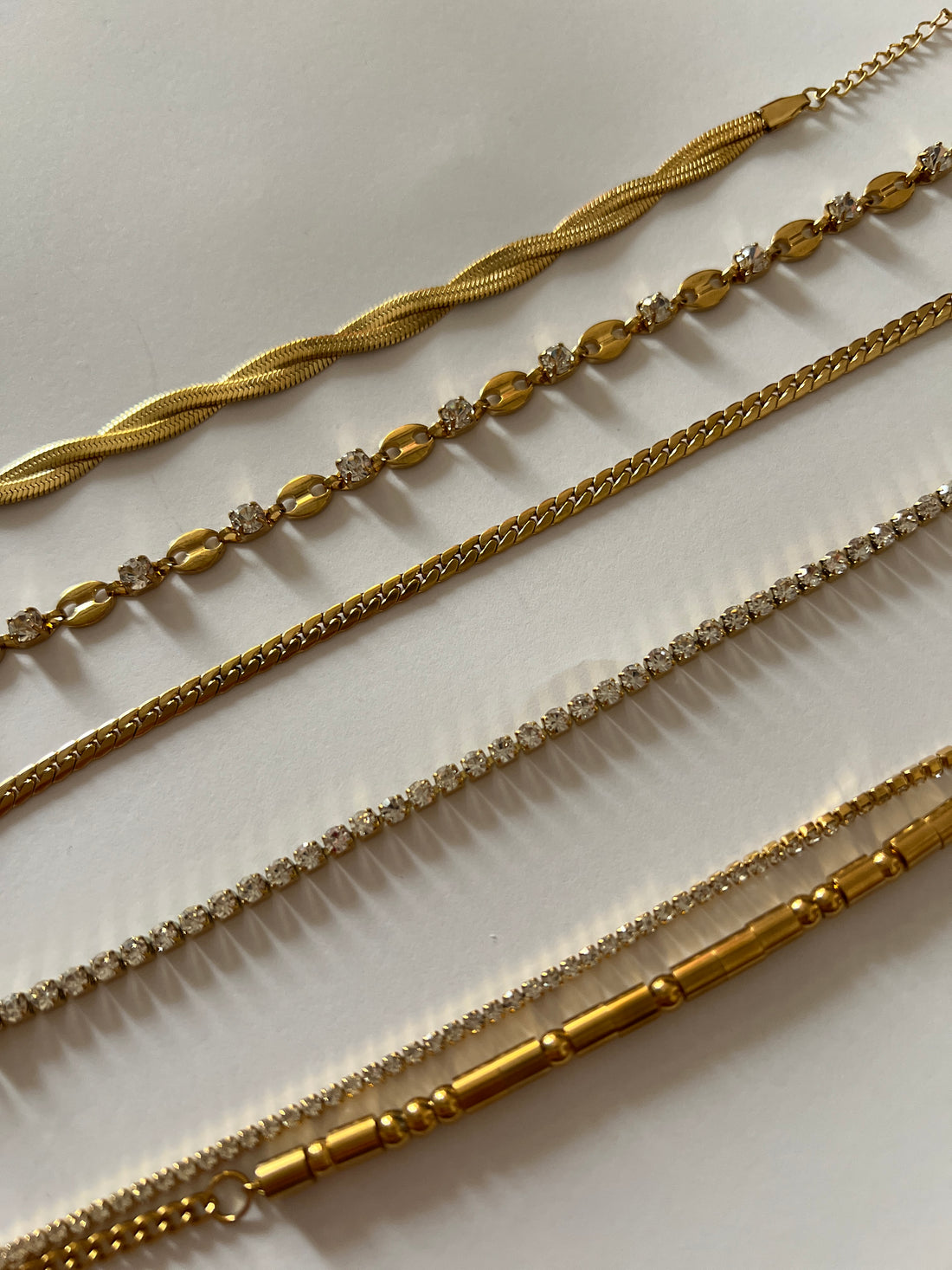 Top 5 Bracelets for Women - The Ultimate Accessory Guide