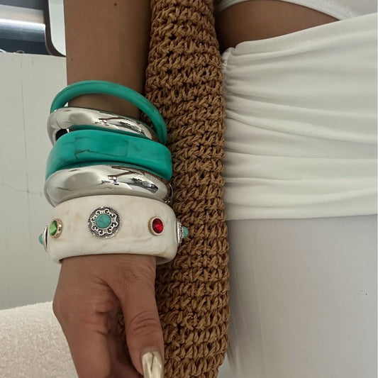 Oh So Chic Resin Bangle