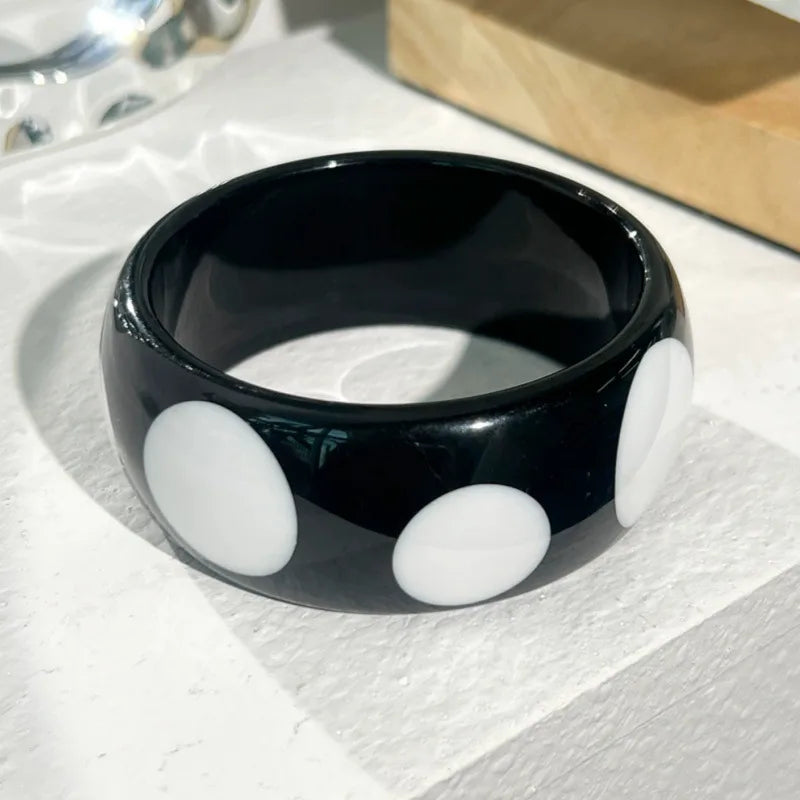 Polka Dot Hand Stack